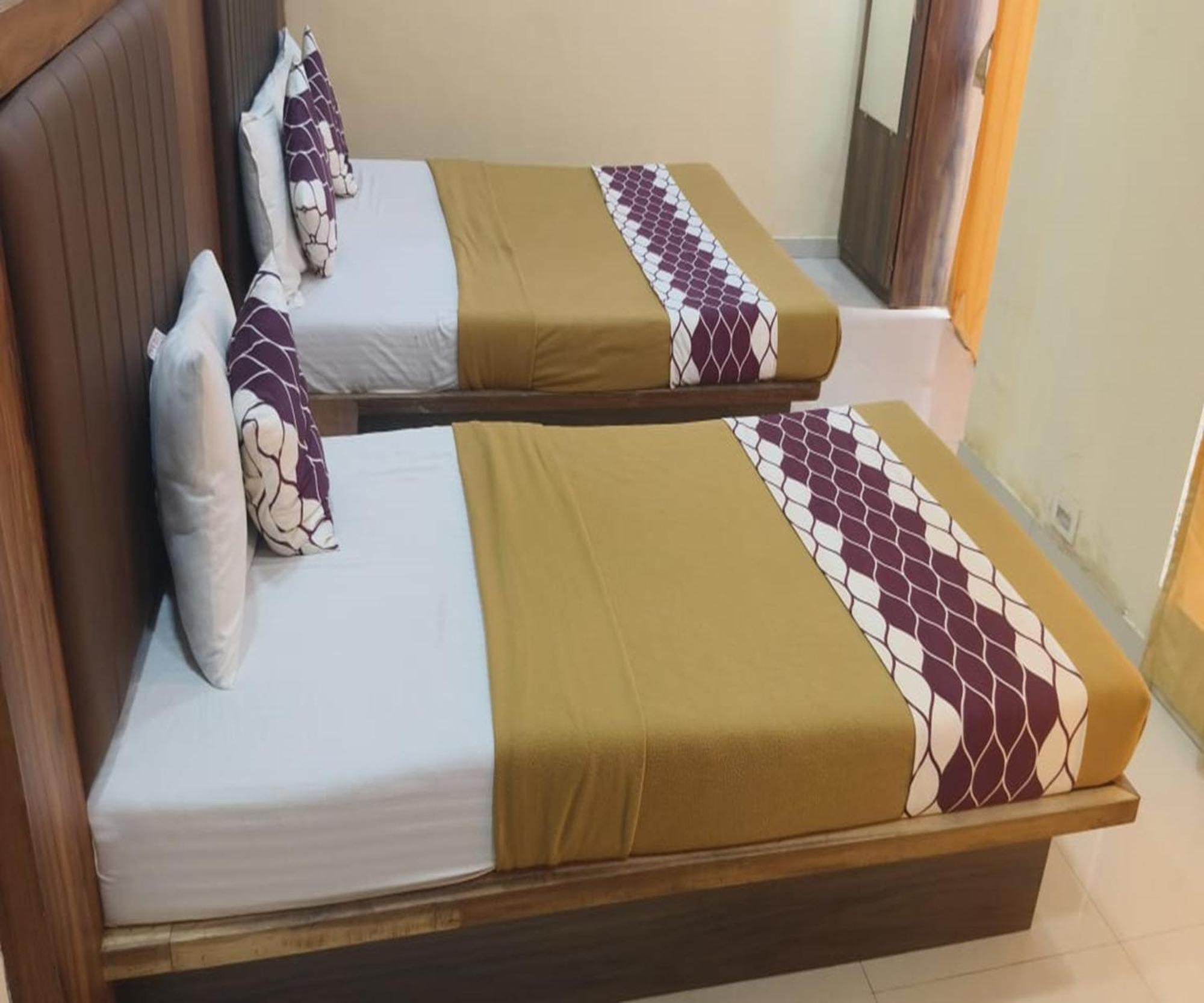 Hotel Om Sai Navi Mumbai Exterior foto